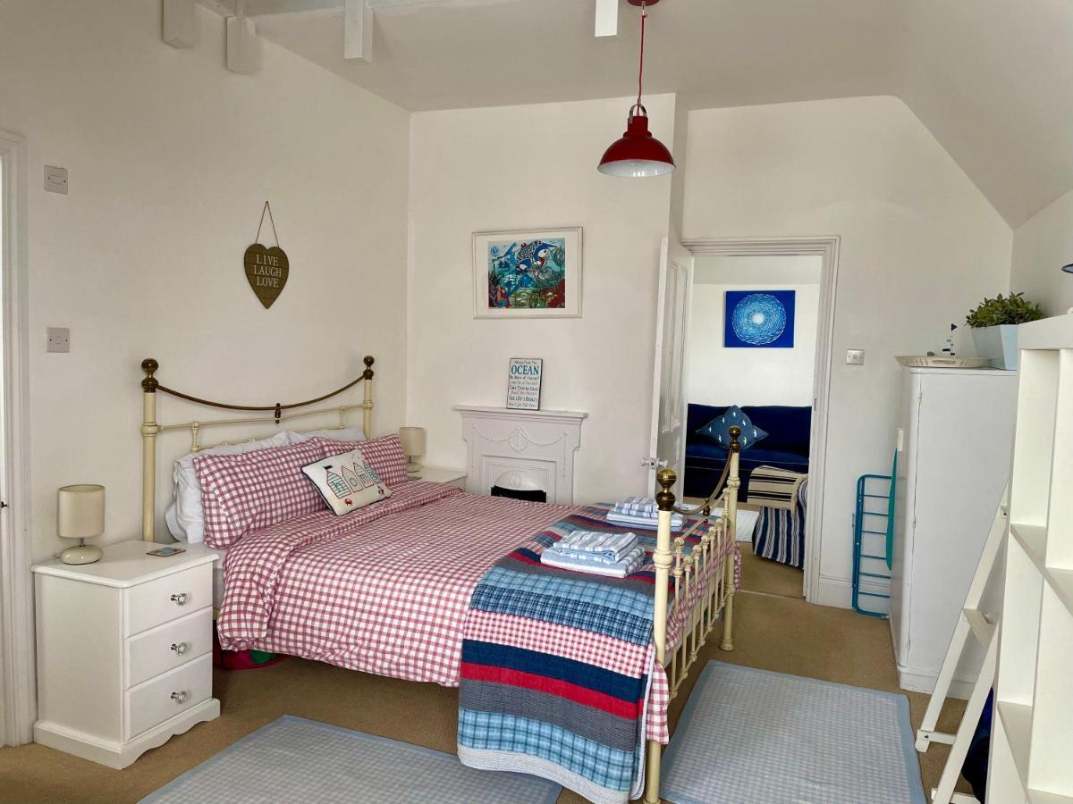 Lyme Regis Renovated Period Seaside Flat Leilighet Eksteriør bilde