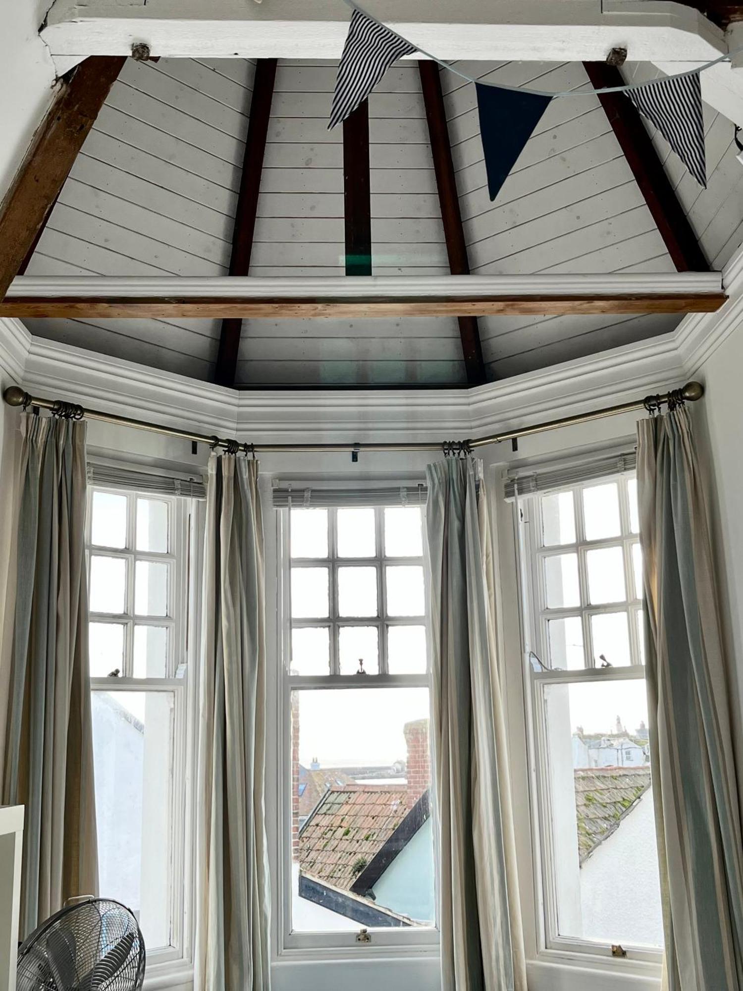 Lyme Regis Renovated Period Seaside Flat Leilighet Eksteriør bilde