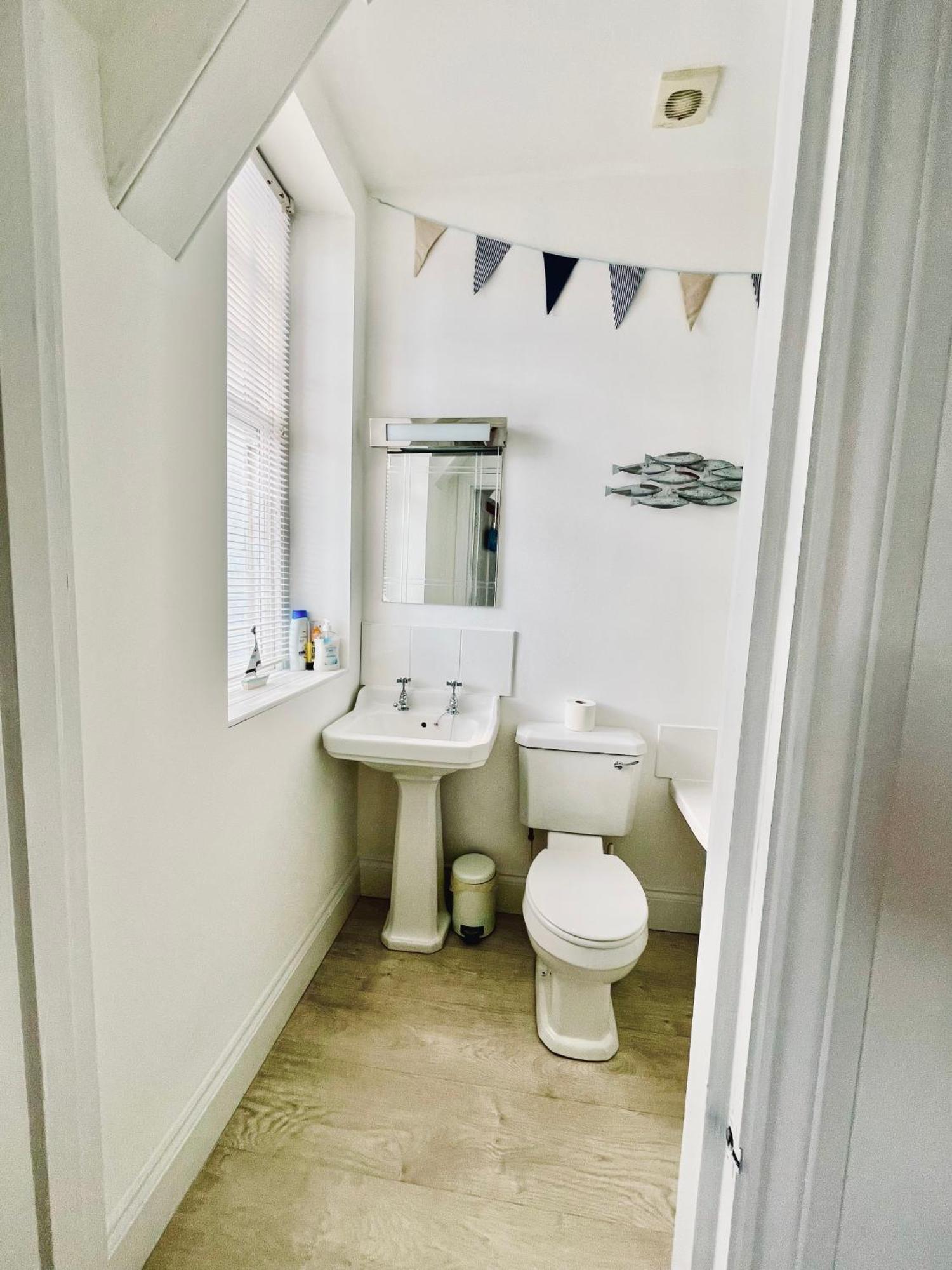 Lyme Regis Renovated Period Seaside Flat Leilighet Eksteriør bilde