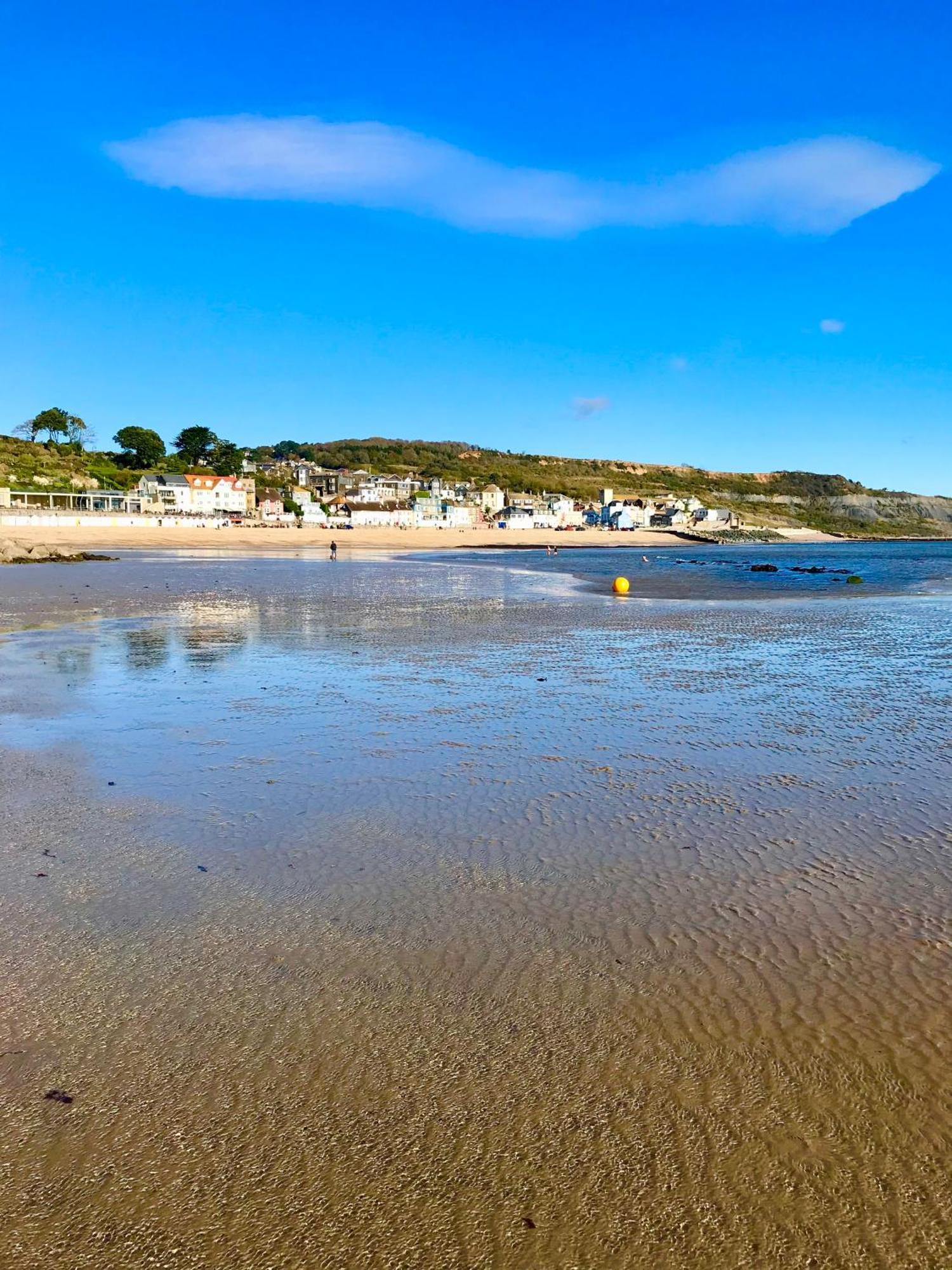 Lyme Regis Renovated Period Seaside Flat Leilighet Eksteriør bilde