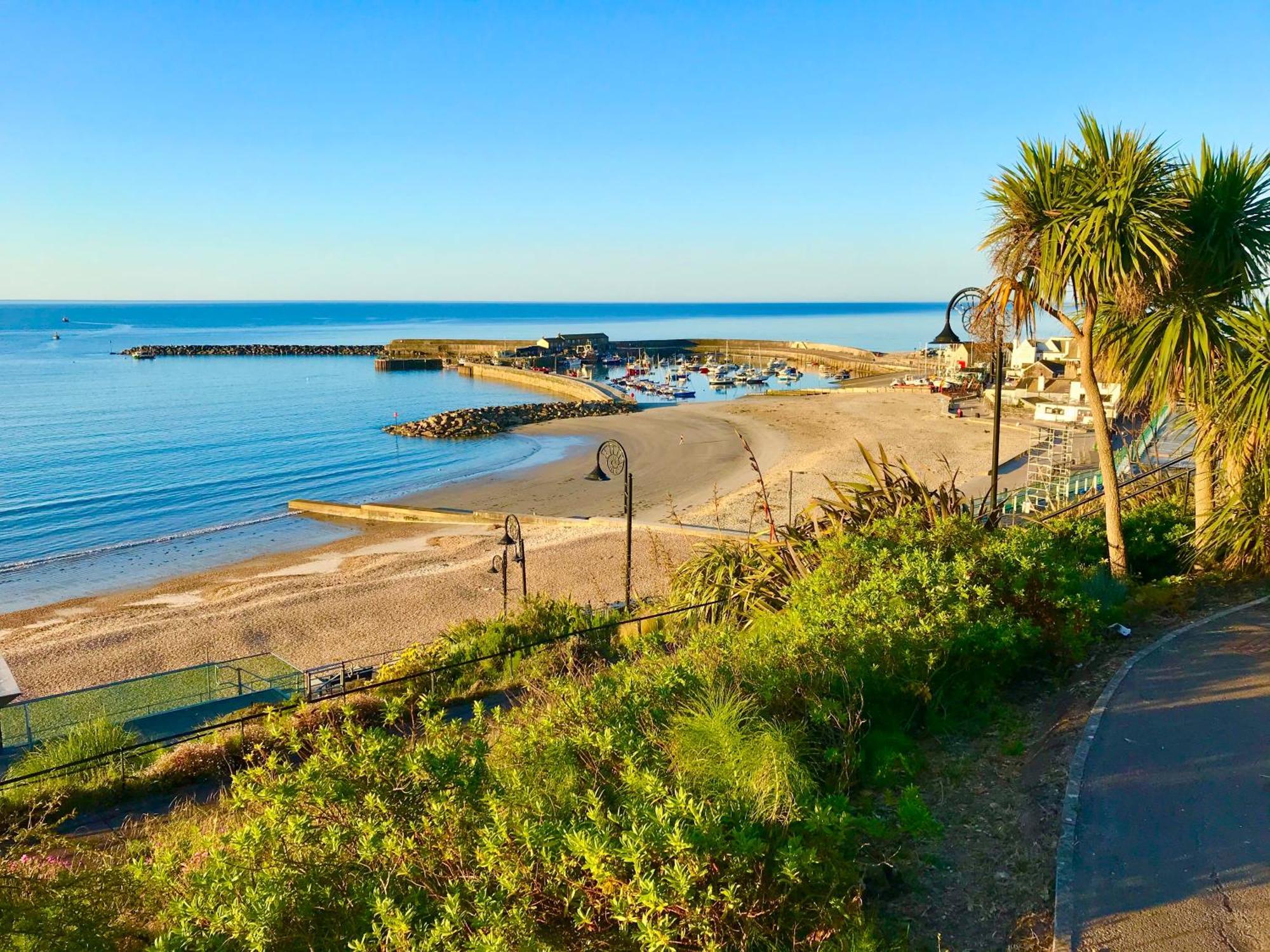 Lyme Regis Renovated Period Seaside Flat Leilighet Eksteriør bilde